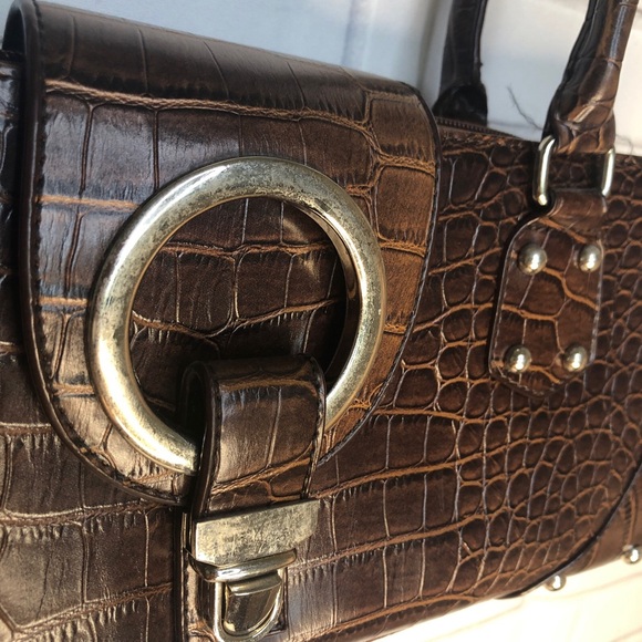 Brown Patent Leather Tote Handbag Purse LR Linear 12 Inches Long 6 Inches Tall - Picture 9 of 12